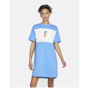 Nike Women’s DNA Blue Sports Dress Size Large